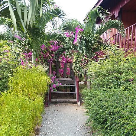 Khmer House Bungalow Hotel Kep Exterior photo