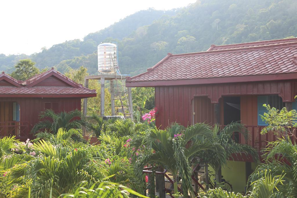 Khmer House Bungalow Hotel Kep Exterior photo