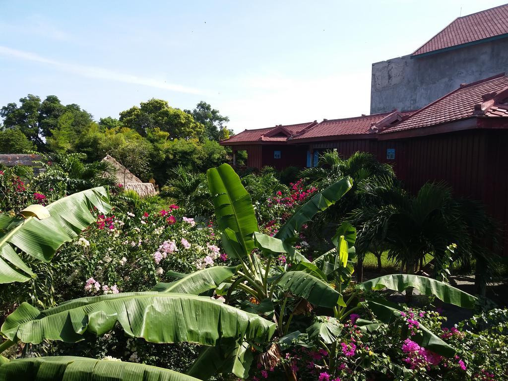 Khmer House Bungalow Hotel Kep Exterior photo