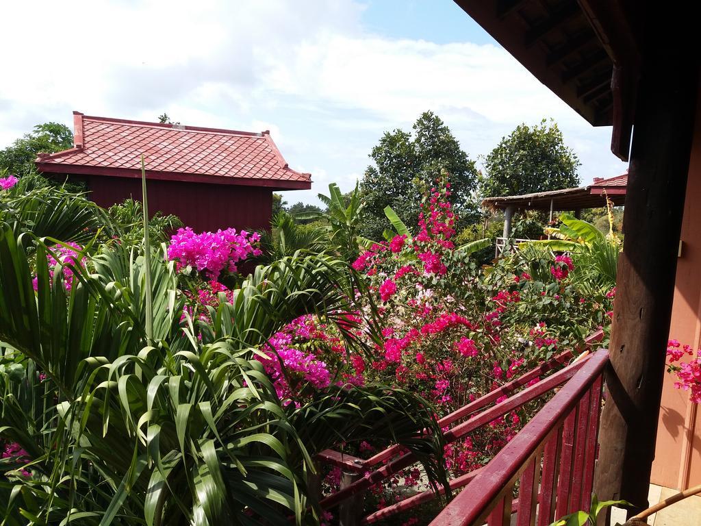 Khmer House Bungalow Hotel Kep Exterior photo