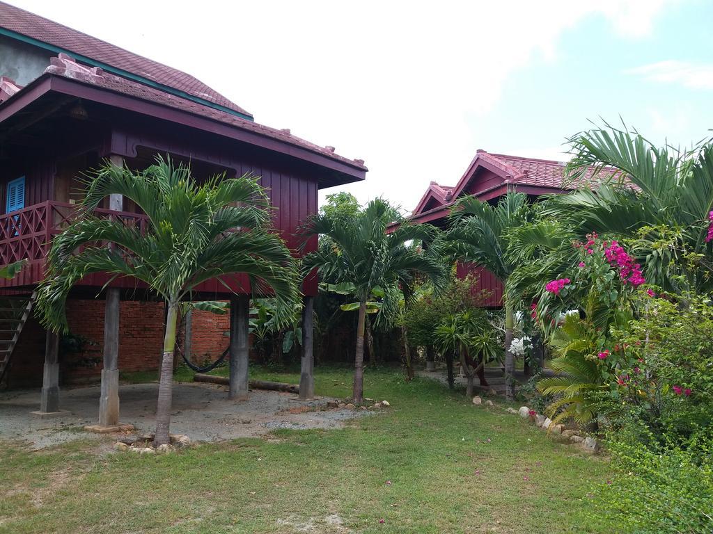 Khmer House Bungalow Hotel Kep Exterior photo