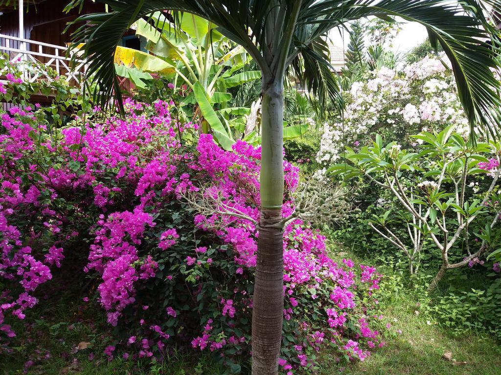 Khmer House Bungalow Hotel Kep Exterior photo