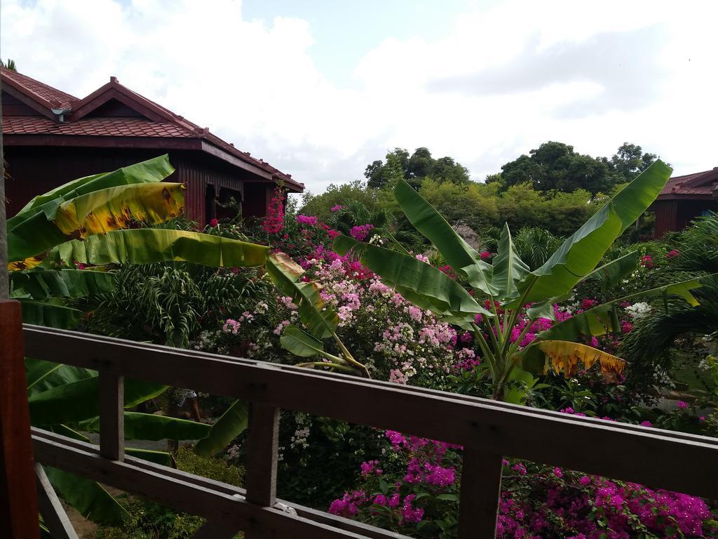 Khmer House Bungalow Hotel Kep Exterior photo