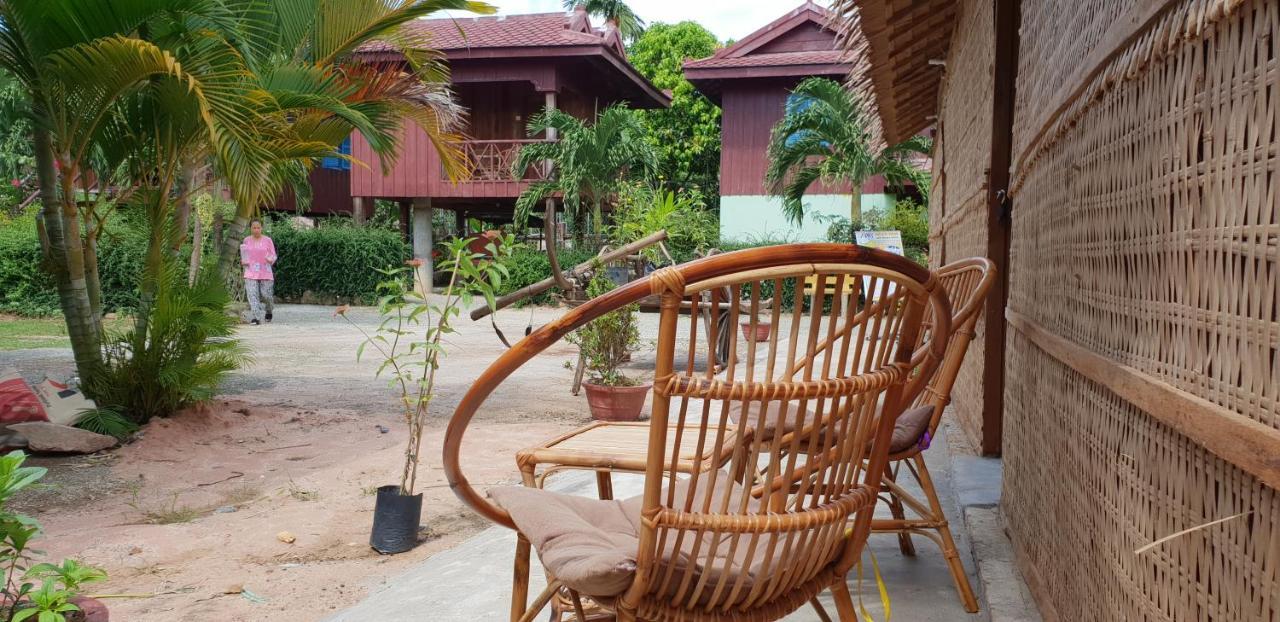 Khmer House Bungalow Hotel Kep Exterior photo